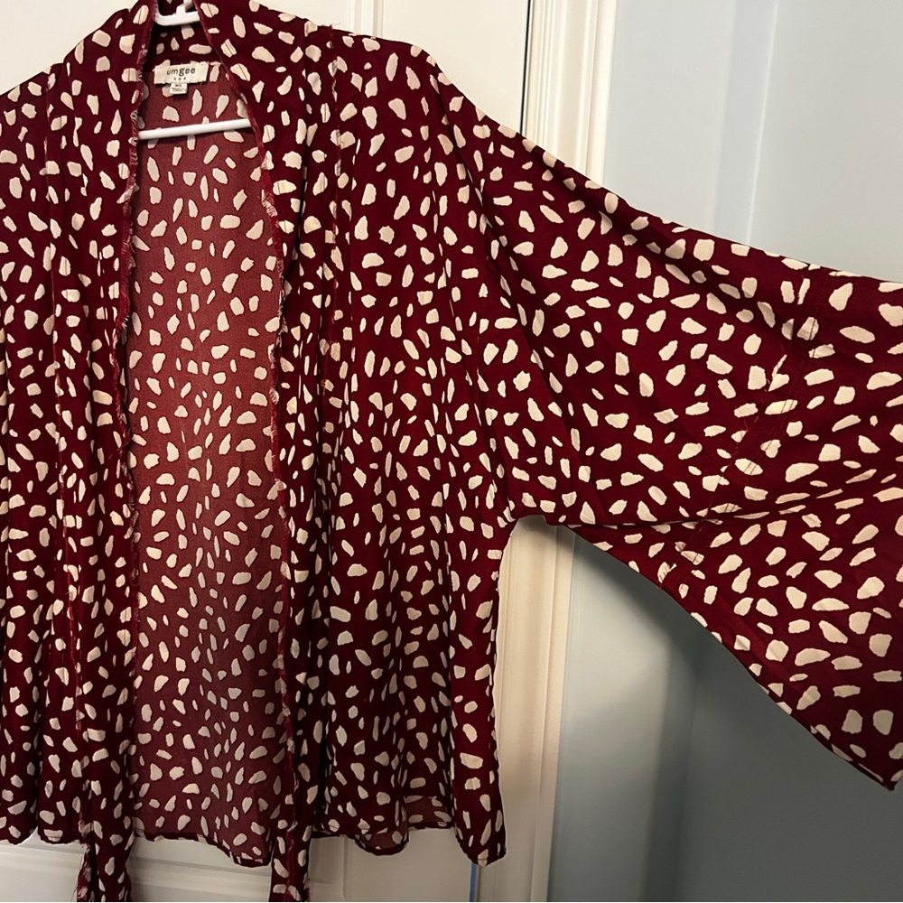 Umgee Burgundy and Cream Patterned kimono